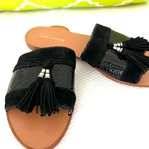 Never worn | Pour La Victoire Lake Watersnake Slide Sandal